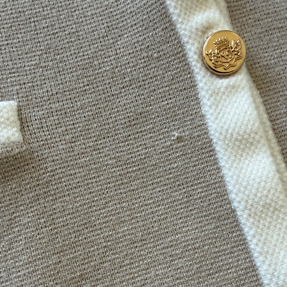 NWOT Abercrombie & Fitch LuxeLoft Button-Up Crew Tee - Picture 3 of 5